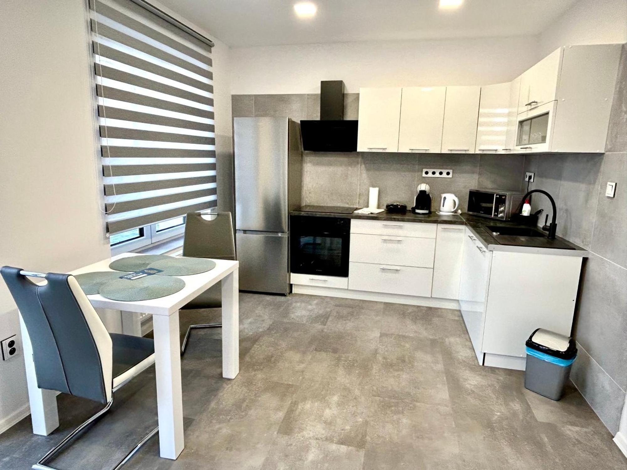 Apartmany Premium Se Soukromym Parkovanim Česká Lípa Εξωτερικό φωτογραφία