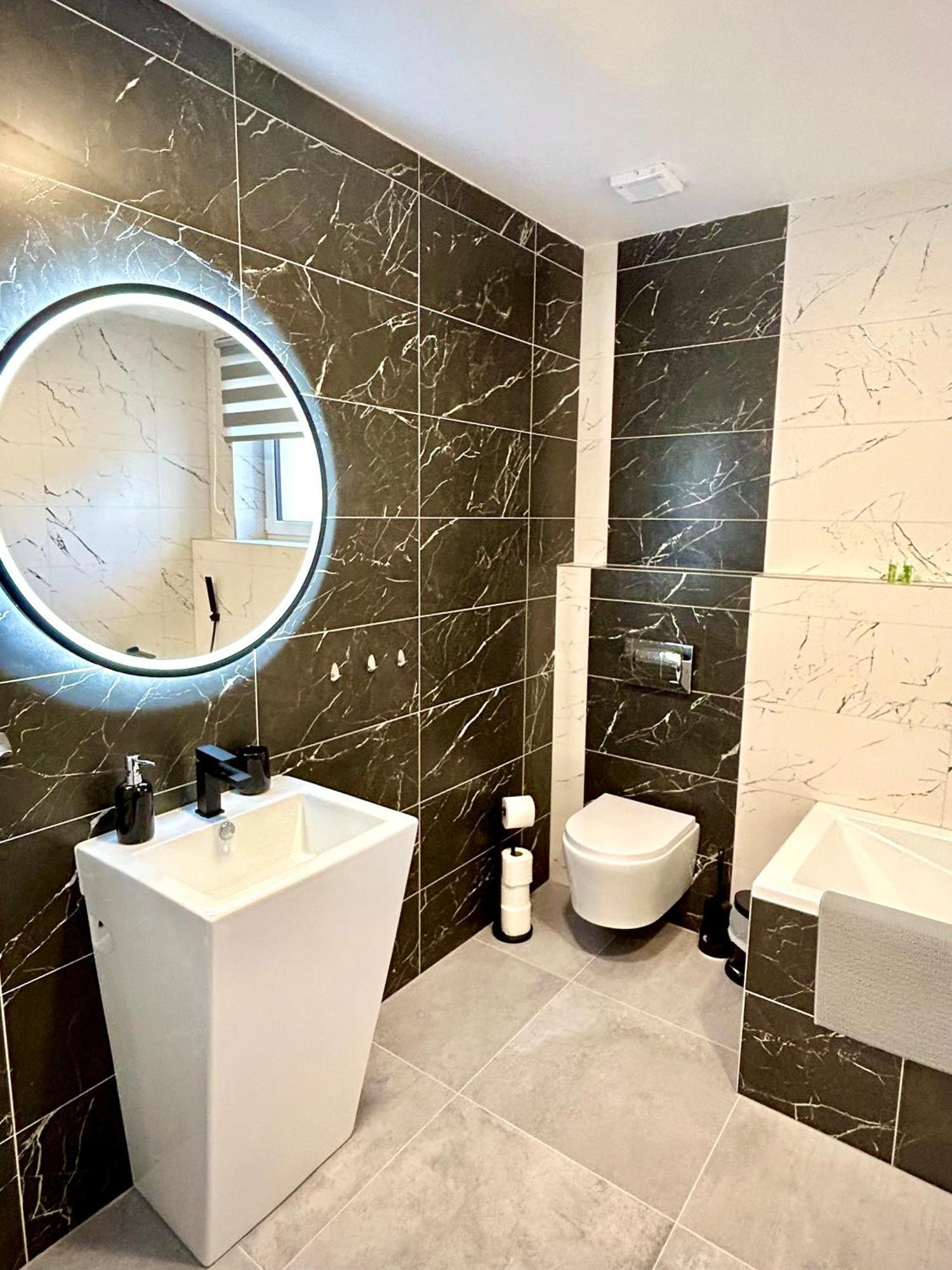Apartmany Premium Se Soukromym Parkovanim Česká Lípa Εξωτερικό φωτογραφία